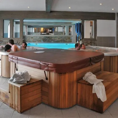 Sleeps 14 Pool Wifi *